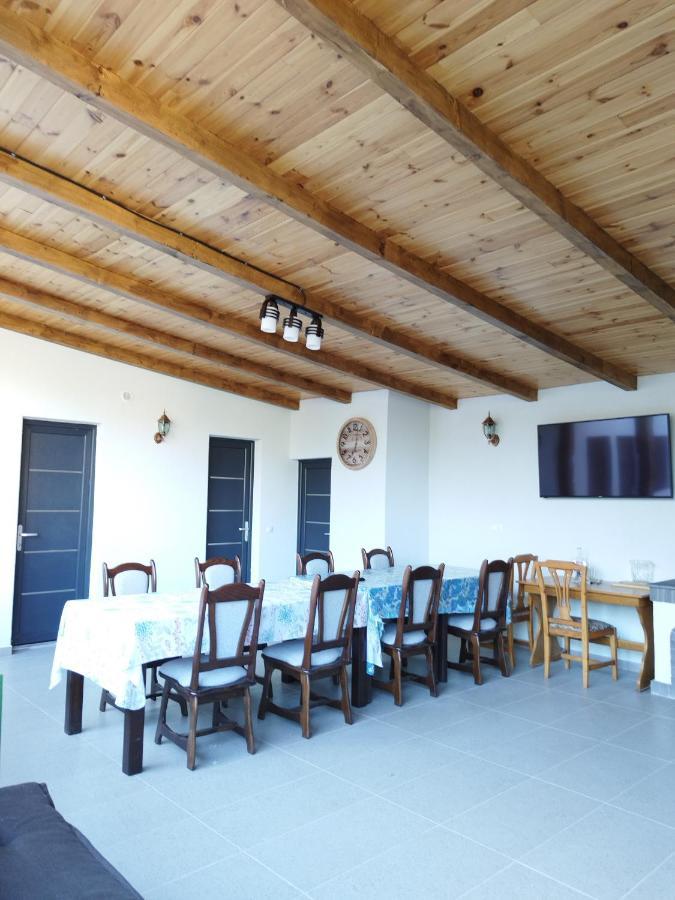 Готель Casa De Langa Padure Сигіт Екстер'єр фото